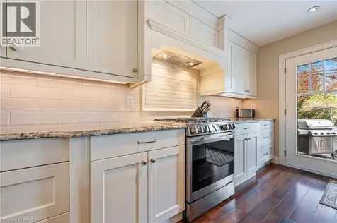 10 Gaywood Gardens Brantford ON N3T 5J8