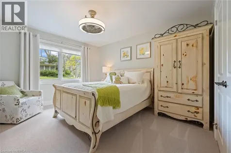 10 Gaywood Gardens Brantford ON N3T 5J8