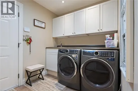 10 Gaywood Gardens Brantford ON N3T 5J8