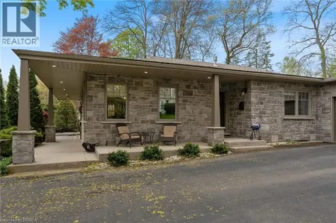 10 Gaywood Gardens Brantford ON N3T 5J8