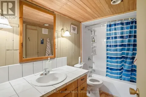 220 Hidden Lake Road Blue Mountains ON L9Y 0T6
