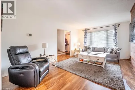 133 Elm Ridge Kitchener ON N2N 1J3