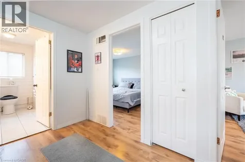 133 Elm Ridge Kitchener ON N2N 1J3