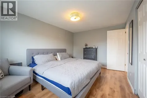 133 Elm Ridge Kitchener ON N2N 1J3