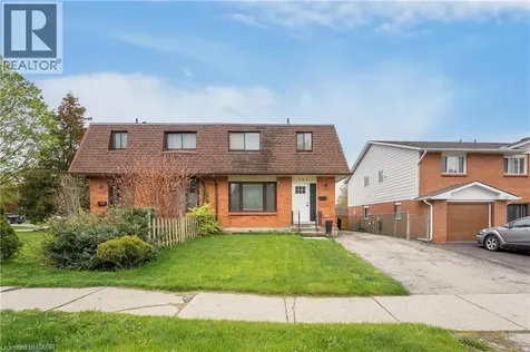 133 Elm Ridge Kitchener ON N2N 1J3