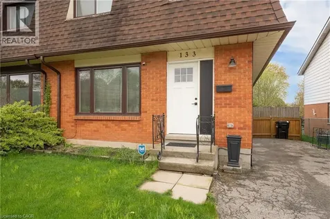 133 Elm Ridge Kitchener ON N2N 1J3