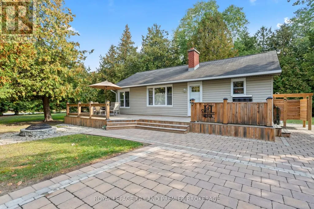 9632 Beachway Drive Lambton Shores ON N0N 1J3