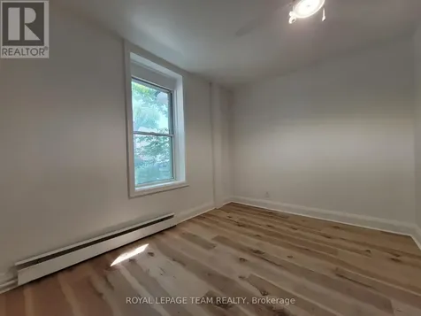 147 St Andrew Street Ottawa ON K1N 5G3