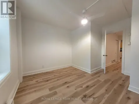 147 St Andrew Street Ottawa ON K1N 5G3