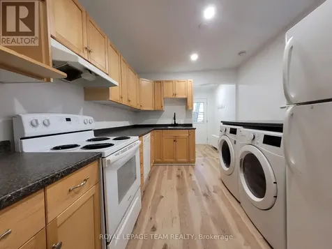 147 St Andrew Street Ottawa ON K1N 5G3