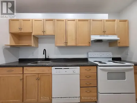 145 St Andrew Street Ottawa ON K1N 5G3