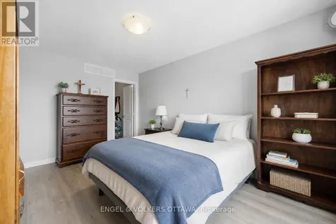219 Liebe Terrace Ottawa ON K2J 6R9