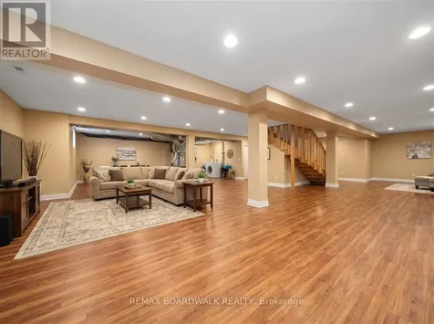333 Haliburton Heights Ottawa ON K2V 0G2