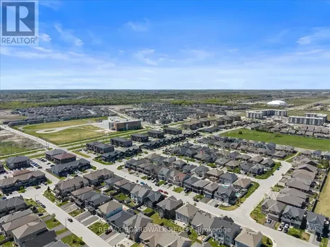 333 Haliburton Heights Ottawa ON K2V 0G2