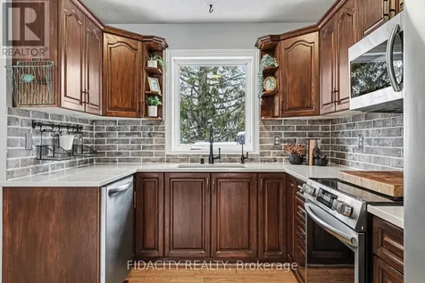 266 Clifford Campbell Street Ottawa ON K0A 1X0