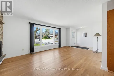 1274 Maitland Avenue Ottawa ON K2C 2C6