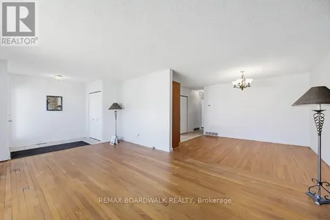 1274 Maitland Avenue Ottawa ON K2C 2C6