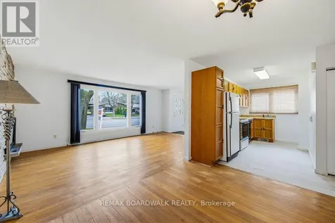 1274 Maitland Avenue Ottawa ON K2C 2C6
