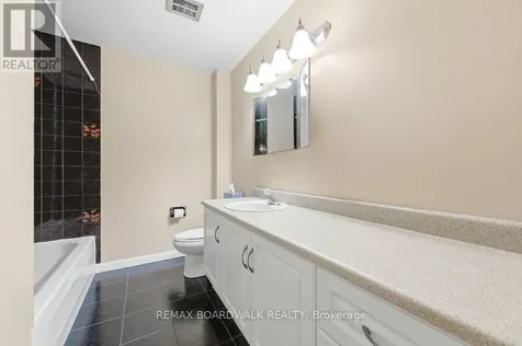 1274 Maitland Avenue Ottawa ON K2C 2C6