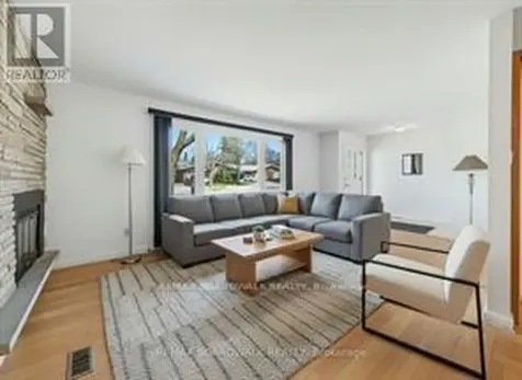 1274 Maitland Avenue Ottawa ON K2C 2C6