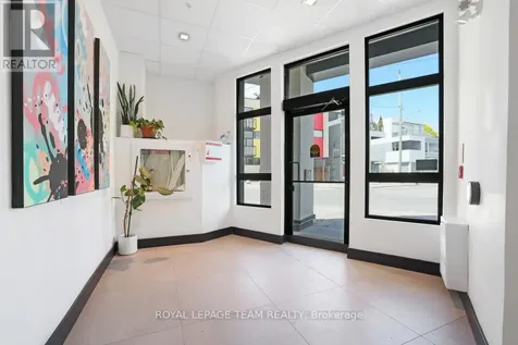 101 Pinhey Street Ottawa ON K1Y 1T7