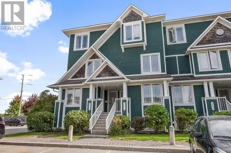 368 Crownridge Drive Ottawa ON K2M 3A4
