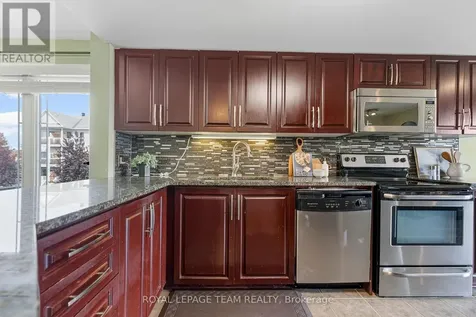 368 Crownridge Drive Ottawa ON K2M 3A4