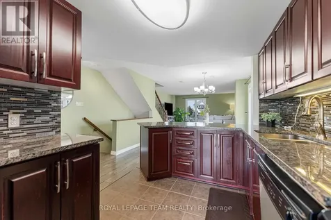 368 Crownridge Drive Ottawa ON K2M 3A4