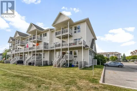368 Crownridge Drive Ottawa ON K2M 3A4