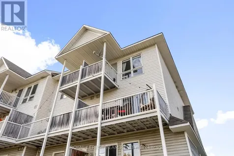 368 Crownridge Drive Ottawa ON K2M 3A4