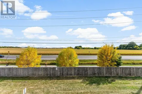 368 Crownridge Drive Ottawa ON K2M 3A4