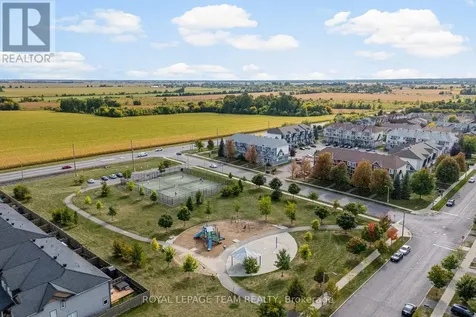 368 Crownridge Drive Ottawa ON K2M 3A4