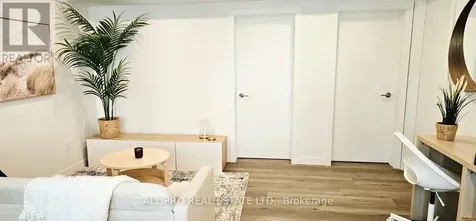 216 Mcarthur Avenue Ottawa ON K1L 6P5