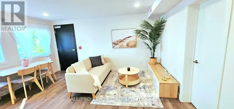 216 Mcarthur Avenue Ottawa ON K1L 6P5