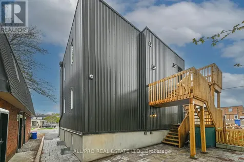 216 Mcarthur Avenue Ottawa ON K1L 6P5