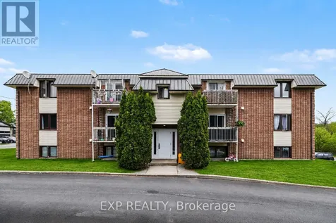 875 Laurier Street Clarence-rockland ON K4K 1E6