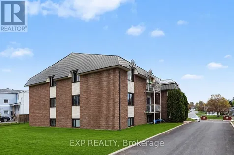 875 Laurier Street Clarence-rockland ON K4K 1E6