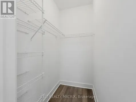255 Bay Street Ottawa ON K1R 0C5