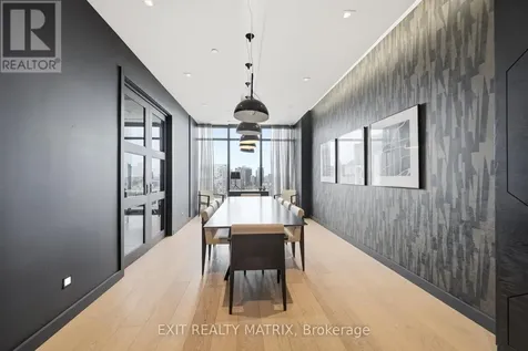 255 Bay Street Ottawa ON K1R 0C5