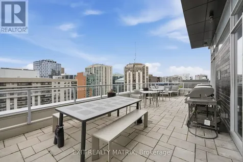 255 Bay Street Ottawa ON K1R 0C5