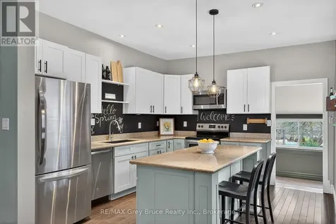 1521 7th Avenue West Owen Sound ON N4K 5L1