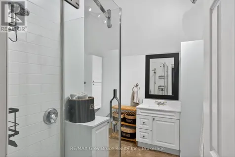 1521 7th Avenue West Owen Sound ON N4K 5L1
