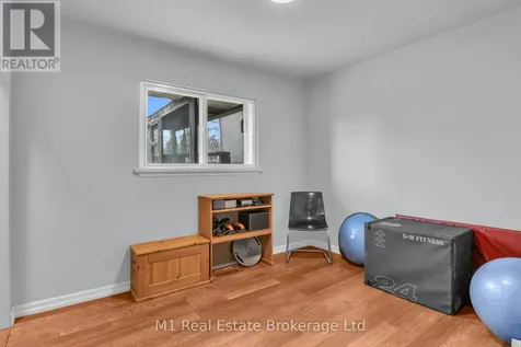 148 Victoria Road North Guelph (st. George's) ON N1E 5H5