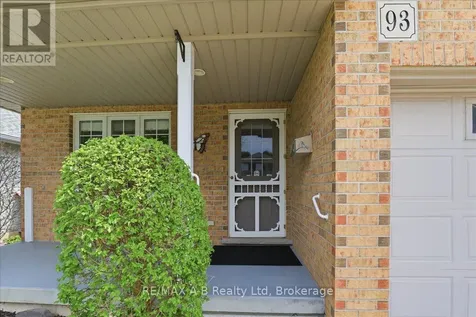 93 Abraham Drive Stratford ON N5A 8B1