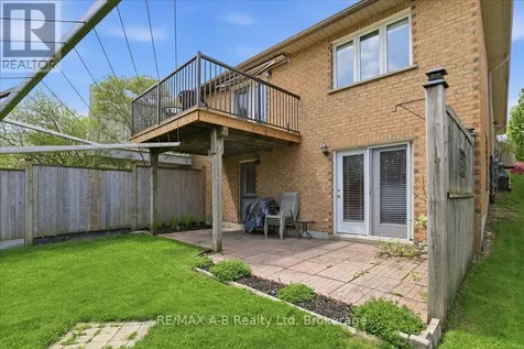 93 Abraham Drive Stratford ON N5A 8B1