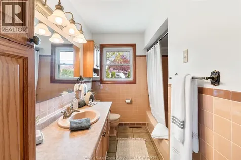 9 Audrey Street Leamington ON N8H 2K7