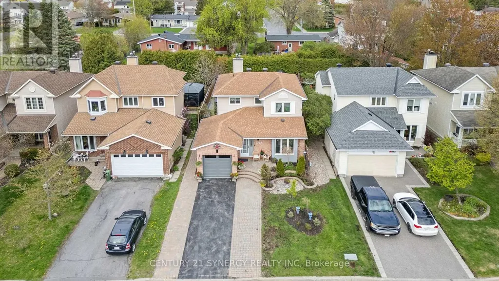 1728 Teakdale Avenue Ottawa ON K1C 6M7
