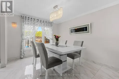 1728 Teakdale Avenue Ottawa ON K1C 6M7