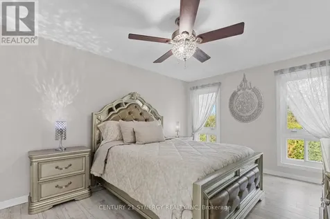 1728 Teakdale Avenue Ottawa ON K1C 6M7
