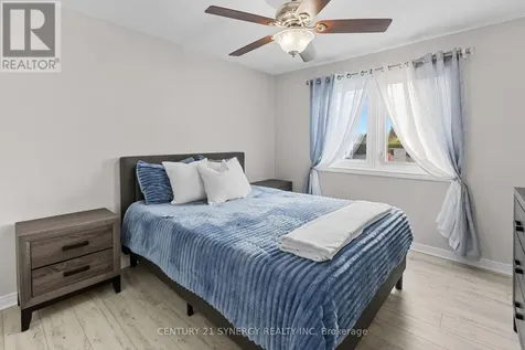 1728 Teakdale Avenue Ottawa ON K1C 6M7